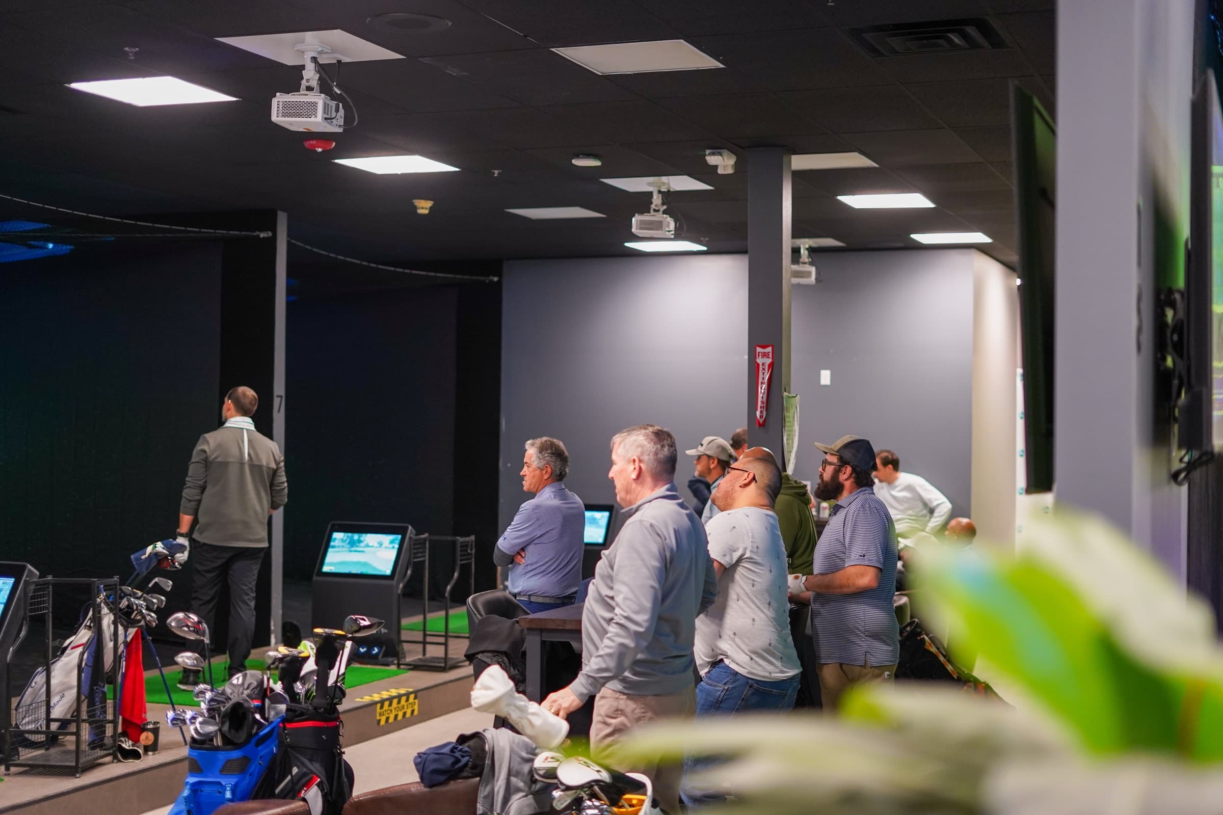 Golf Paradise Club players gathered for indoor league competition